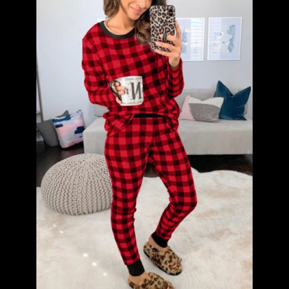 Two piece lounge set